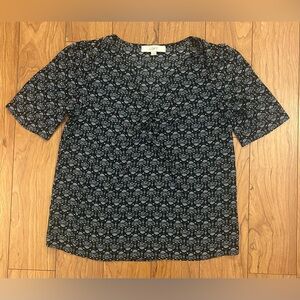 LOFT Extra Small Mosaic Cinched V-Neck Top XS Navy Blue Ann Taylor Short Sleeves